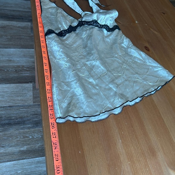 Y2K Vintahe Halo Baby Doll Elegant Cream and Black Lace Trim Top Medium - Picture 7 of 7